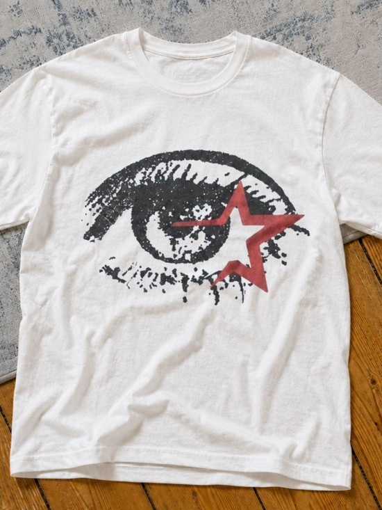 Gildan Other - Gildan White T-Shirt with Black Eye Graphic and Red Star